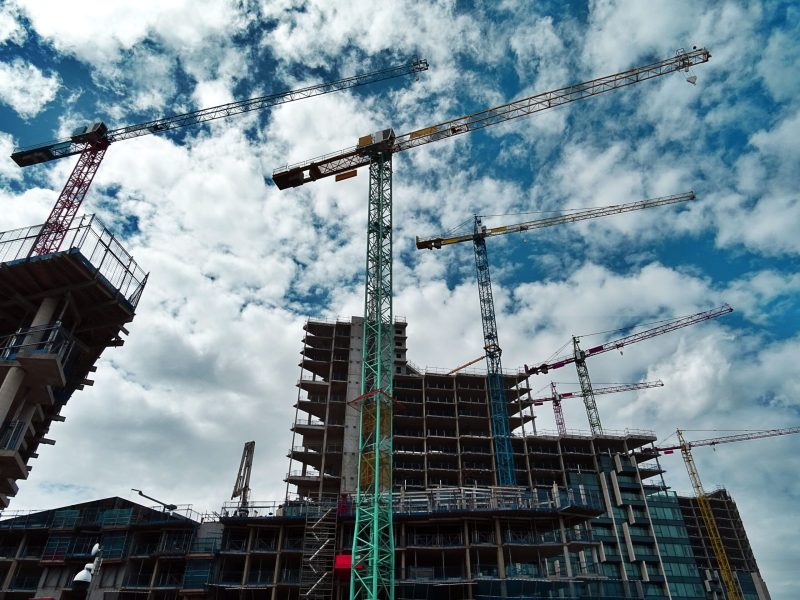 pexels-sevenstorm-juhaszimrus-439416 construction recruitment